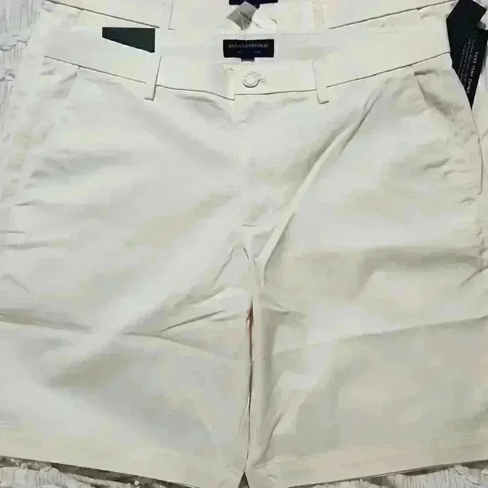 Banana Republic Core Temp Short - Picture 8 of 9